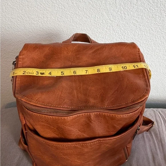La Mere Vegan Leather Backpack Original - Picture 13 of 13